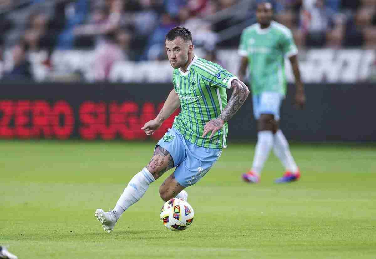 Jun 19, 2024; Houston, Texas, USA; Seattle Sounders FC midfielder Albert Rusnak (11) in action during the match against Houston Dynamo FC at Shell Energy Stadium. 