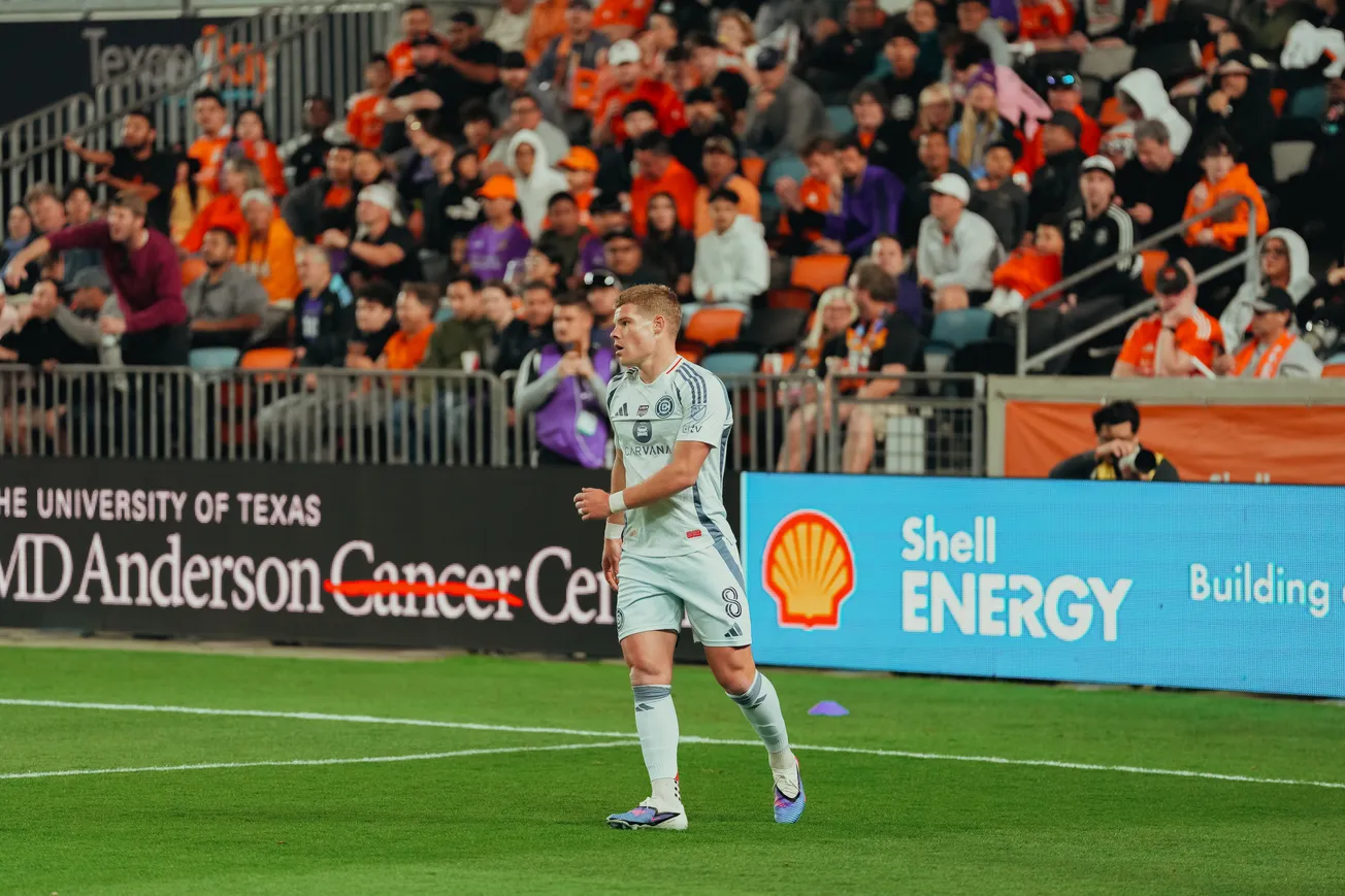 Chris Mueller on the pitch at Shell Energy Stadium on February 21, 2026
